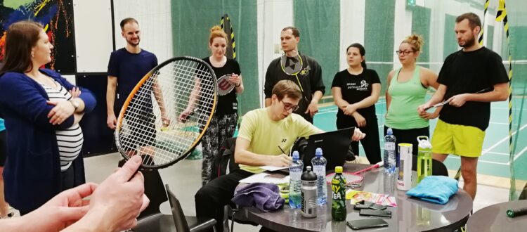 Vánoční networkingový turnaj v badmintonu